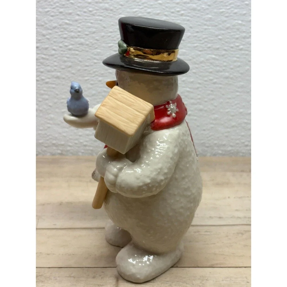 2014 Lenox Annual Snowman Porcelain Figurine